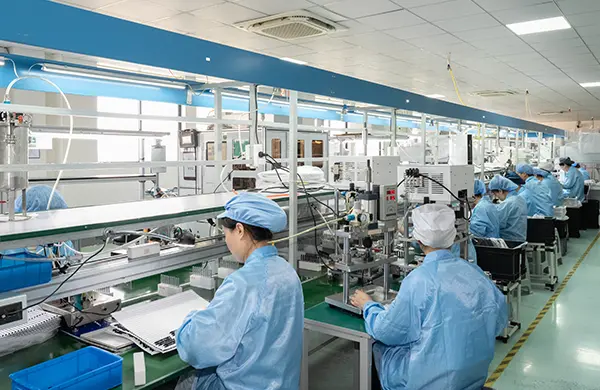 Operações de linha de montagem de maquiagem de beleza chinesa
